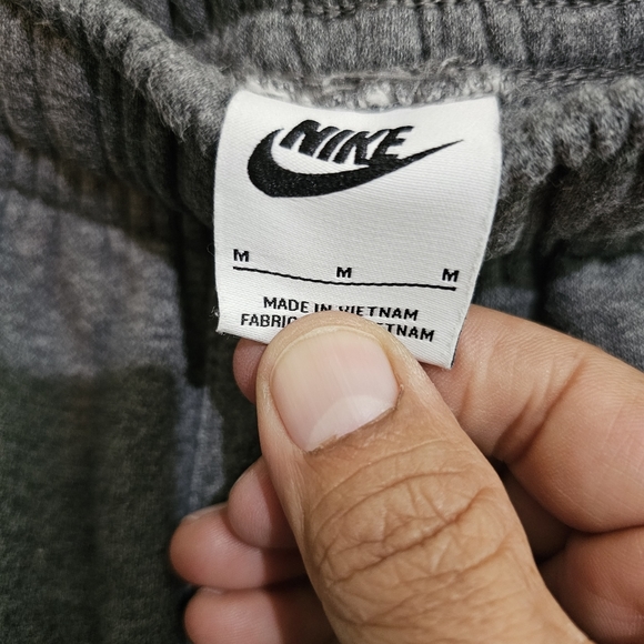 Nike Gym Shorts - Picture 4 of 4